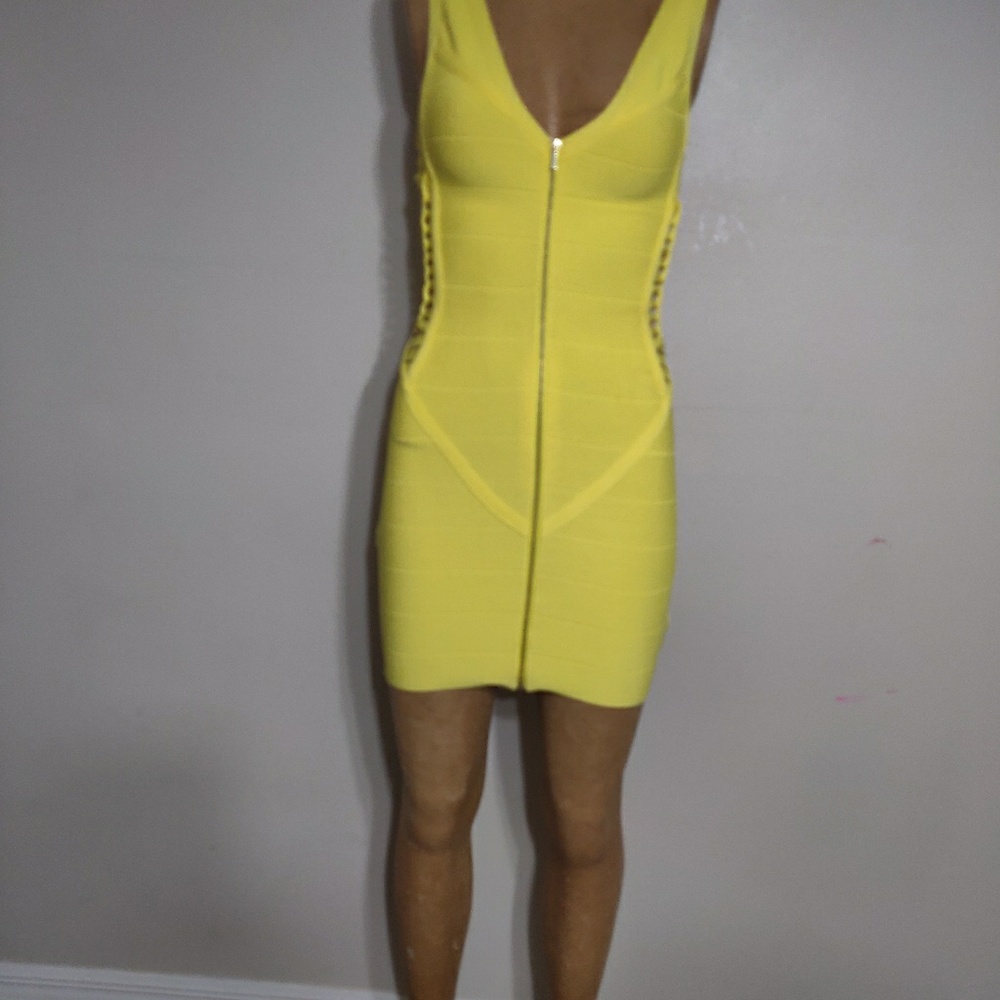 Dress - Picture 5 of 6